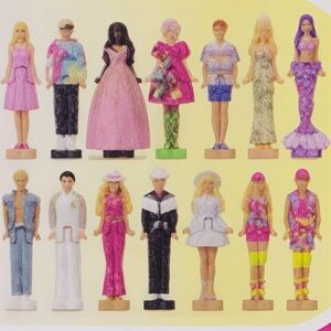 RARE IN CANADA Barbie The Movie Mini Barbieland 10 Doll Lot NIB Popcorn & Drink